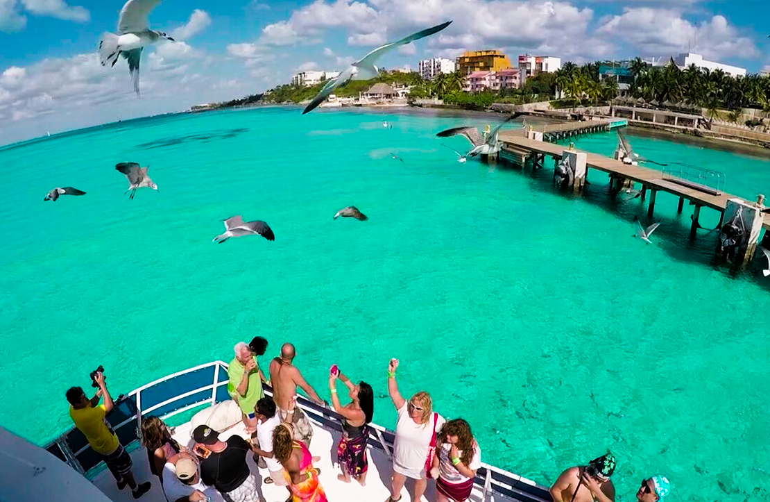 Catamarán Isla Mujeres Unlimited e