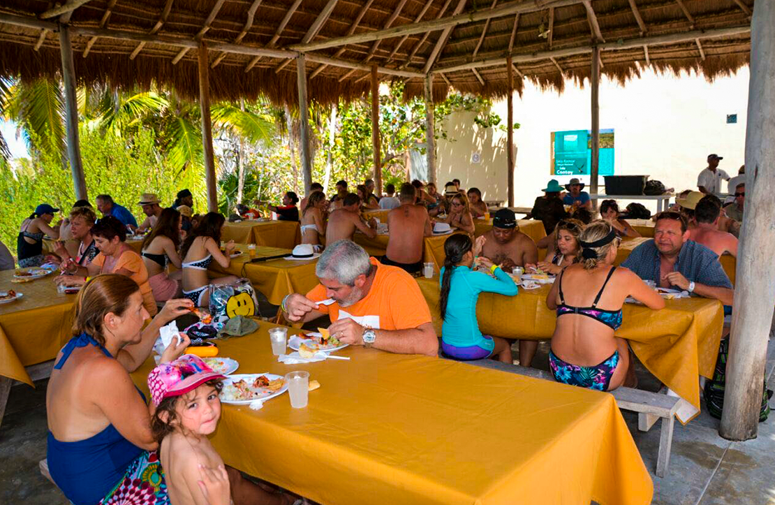 Catamarán Isla Mujeres Unlimited 