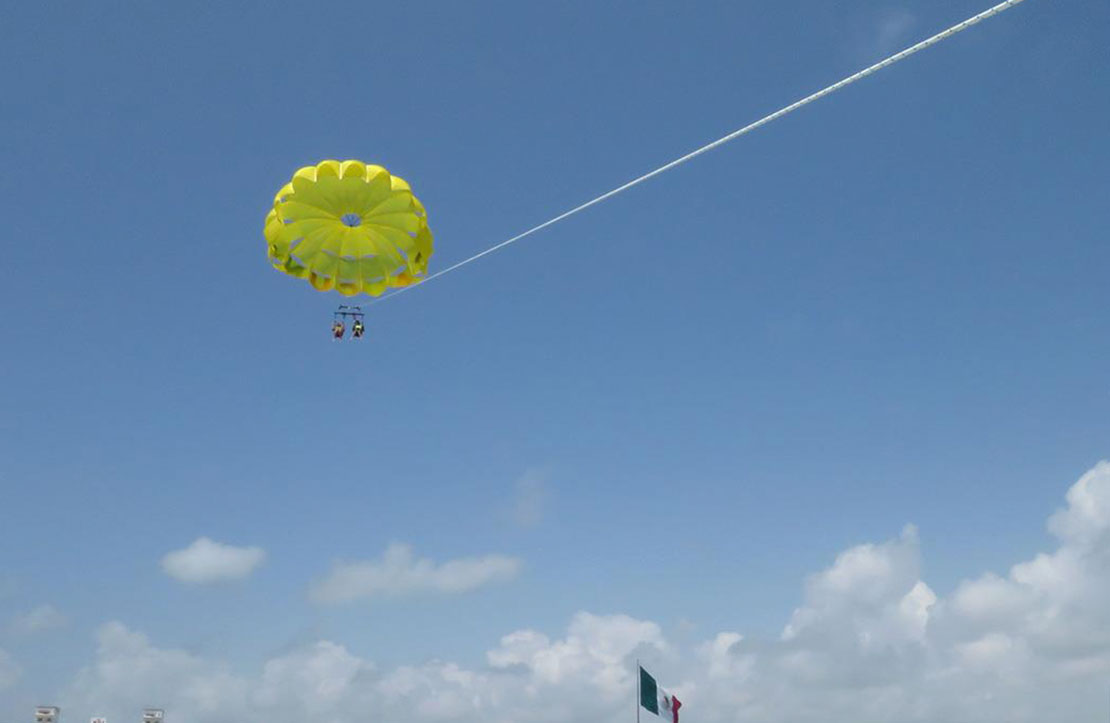 PARASAIL CANCUNe